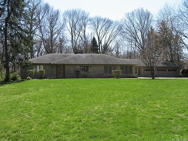 1st image of 2353 E 91st St