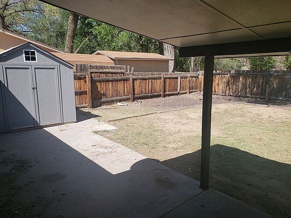 3rd image of 4100 Applewood Dr