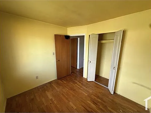 3 bed, 8276 sqft, $1,100 — Photo 2
