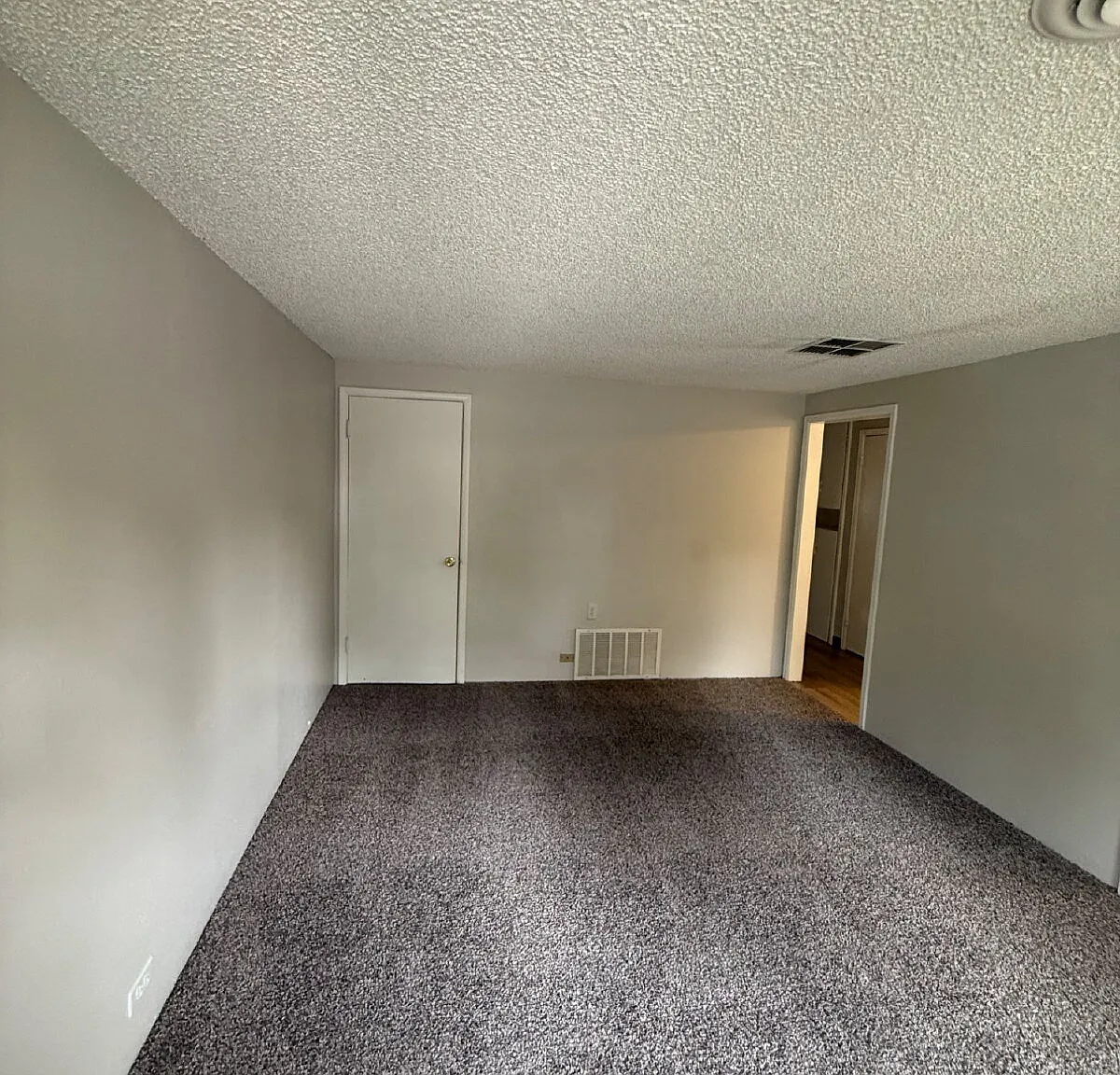 2 bed, 1.0 bath, 794 sqft, $1,750 — Photo 2