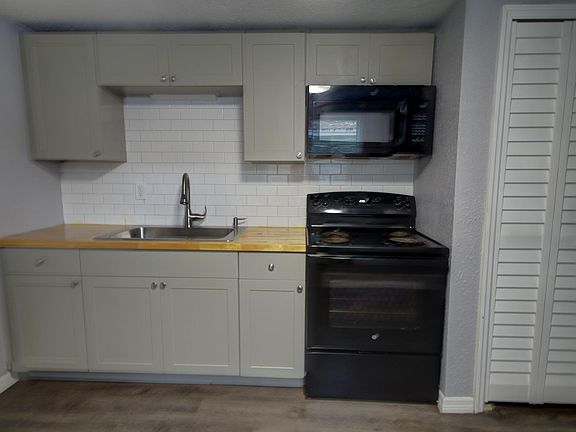 4th image of 1213 E 140th Ave APT B
