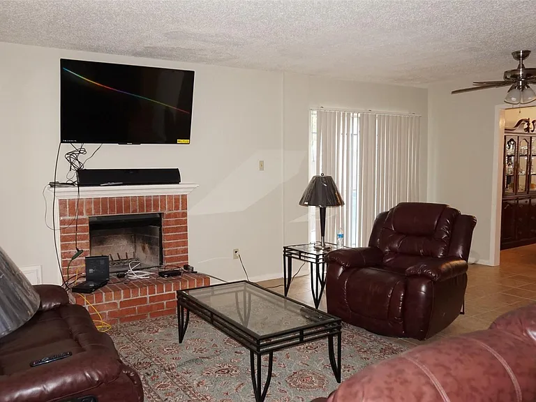 9219 Carousel Ln — Photo 8