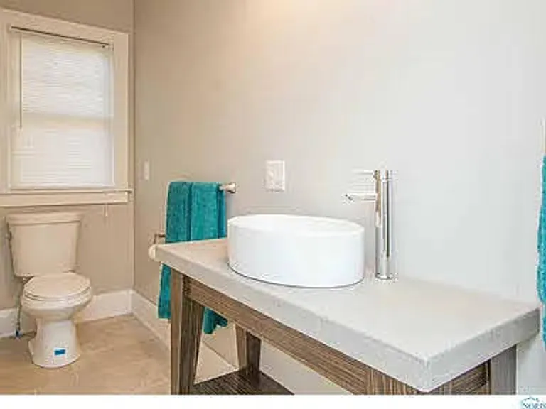 1601 Circular Rd — Photo 14