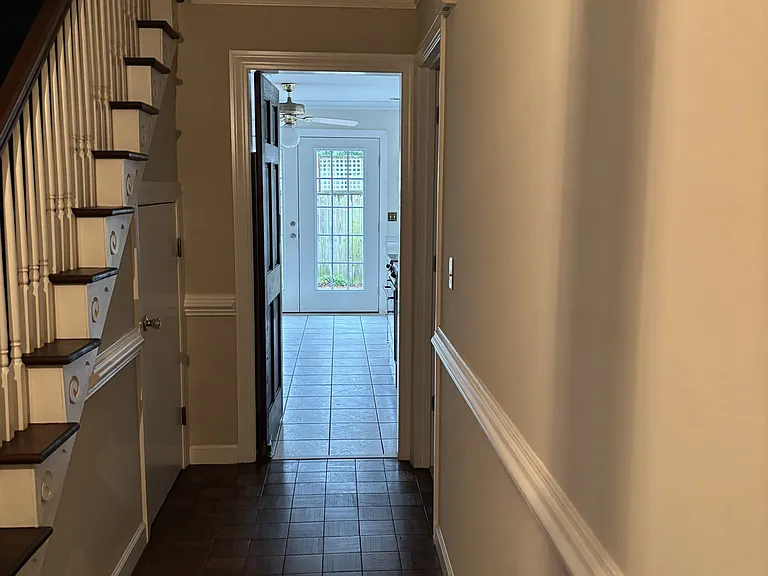 404 W Harnett St — Photo 3