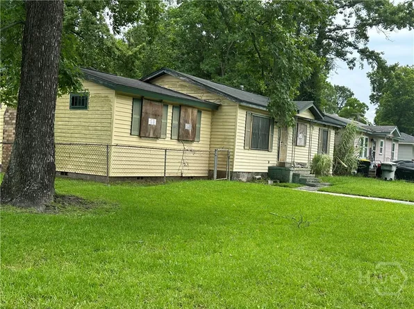 1518 Heron St, Savannah, GA 31415