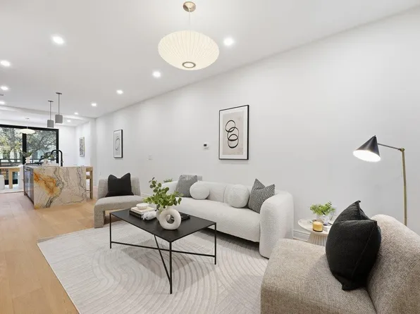 207 4th Street image 4 of 21