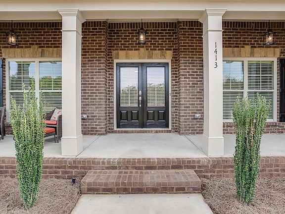 3 Pebble Creek Model Home