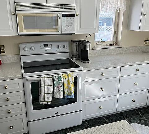 3rd image of 35 Dibiase St