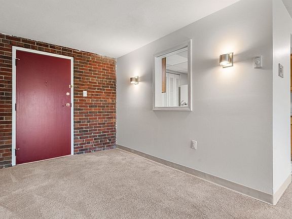 5th image of 26 Greentree Ln APT 31