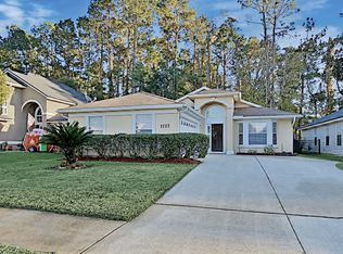 1727 Moss Creek Dr, Fleming Island, FL 32003