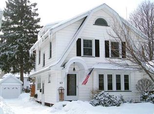 63 Parkside Cres, Rochester, NY 14617