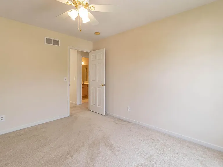 4th bedroom