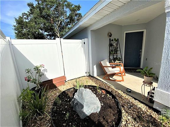 3rd image of 3204 Winslow Ct