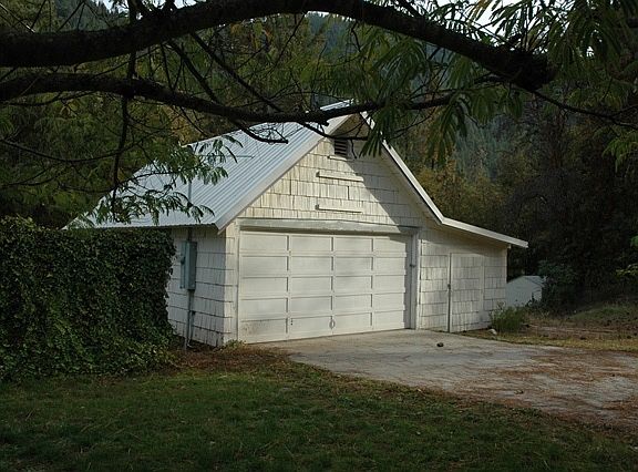 Workshop/garage