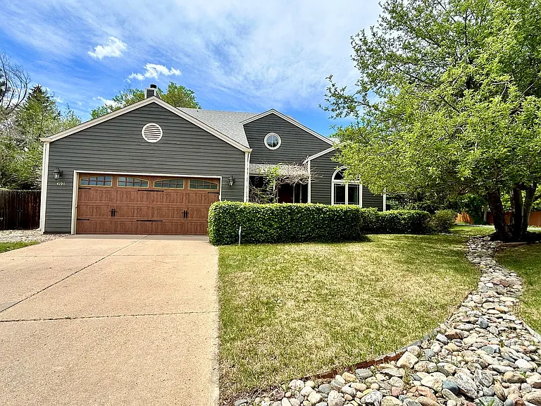 4197 Amber St — Photo 2