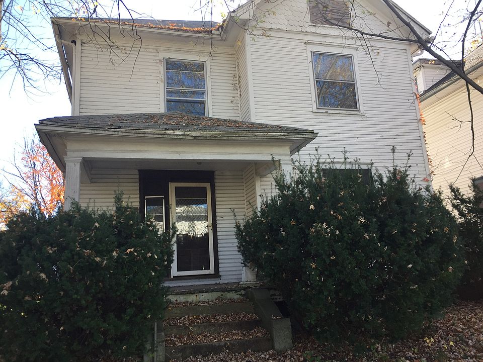 1st image of 40 Victor Ave