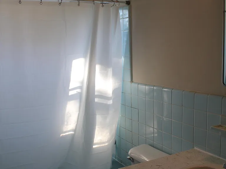 204 Florida Ave — Photo 9