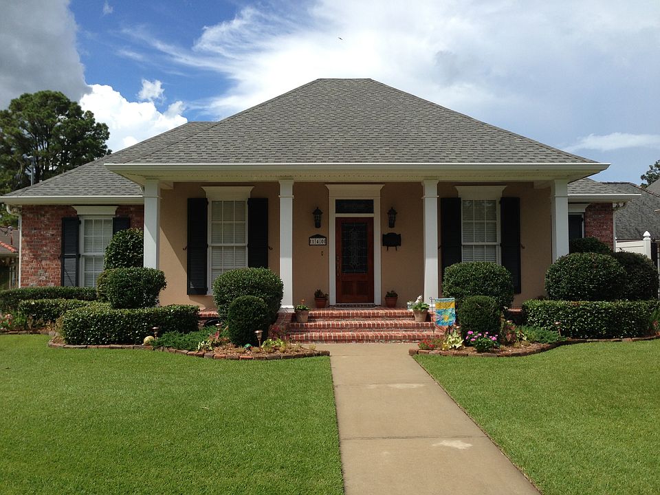 1st image of 140 Magnolia Blvd