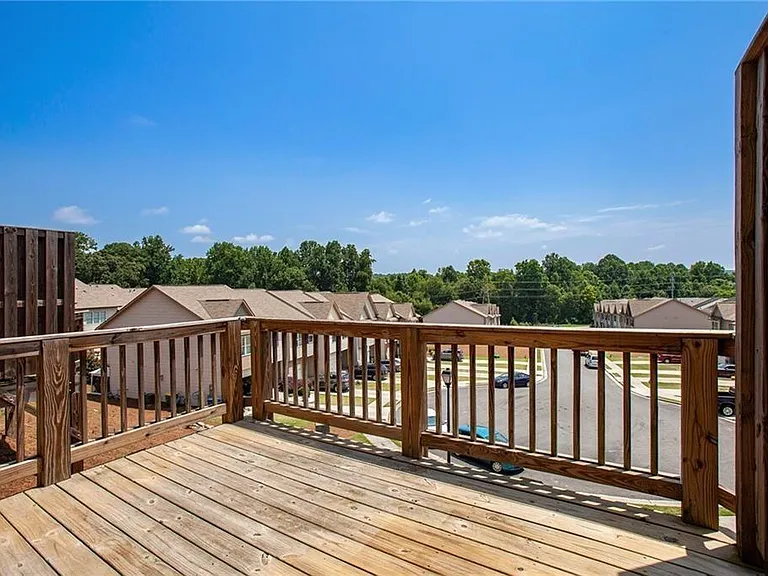 290 Turtle Creek Dr — Photo 12
