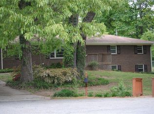 1432 Spring Valley Ln, Stone Mountain, GA 30087