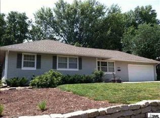 5209 SW 24th St, Topeka, KS 66614