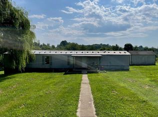 157 Grandview Dr, Max Meadows, VA 24360