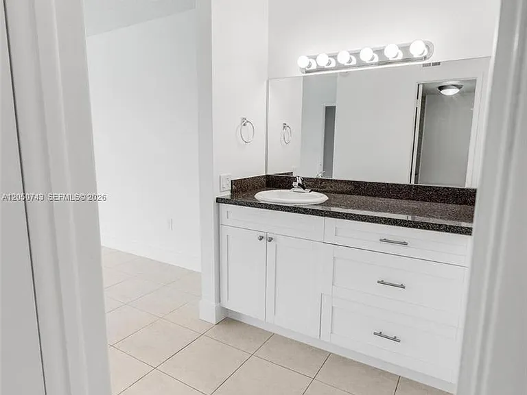 210 W Park Dr #2052 — Photo 17