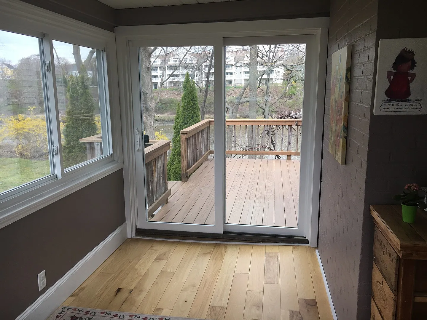 Furnished 3 Bedroom Rental Near the Water — Photo 4
