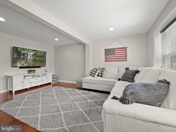 8189 Mountain Estate Ct, Pasadena, MD 21122