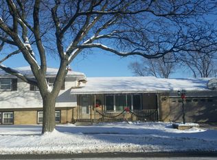 8155 W 89th St, Hickory Hills, IL