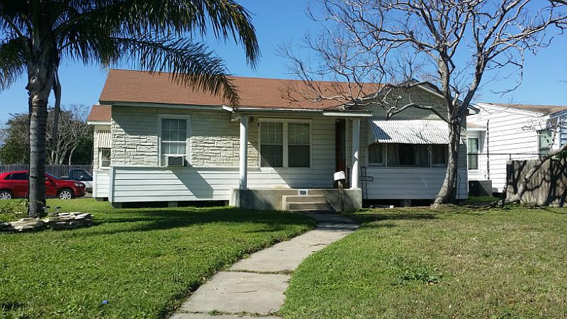 1st image of 901 Cenizo Ave