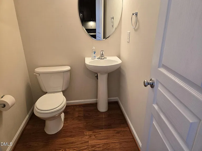 329 Kinellan Ln — Photo 23