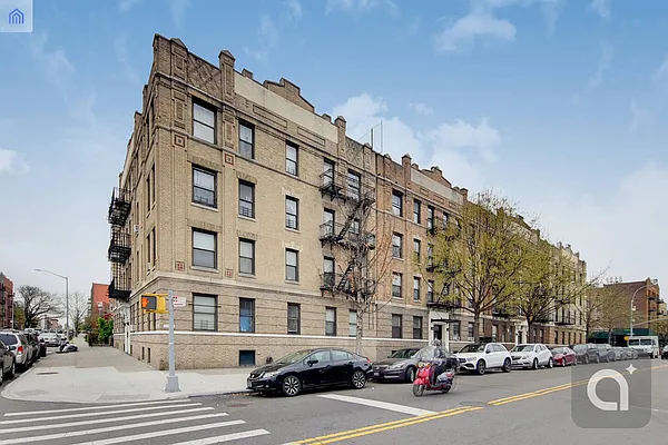 Rented by MAPT Residential LLC | media 21