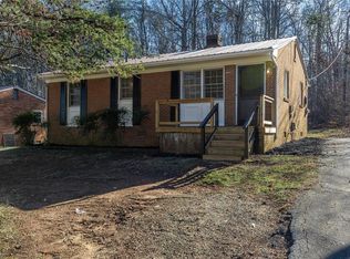 1918 Cedrow Dr, High Point, NC 27260