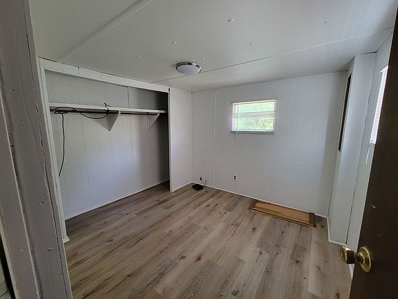 2nd image of 3955-3956 Bluebird St #3955-8