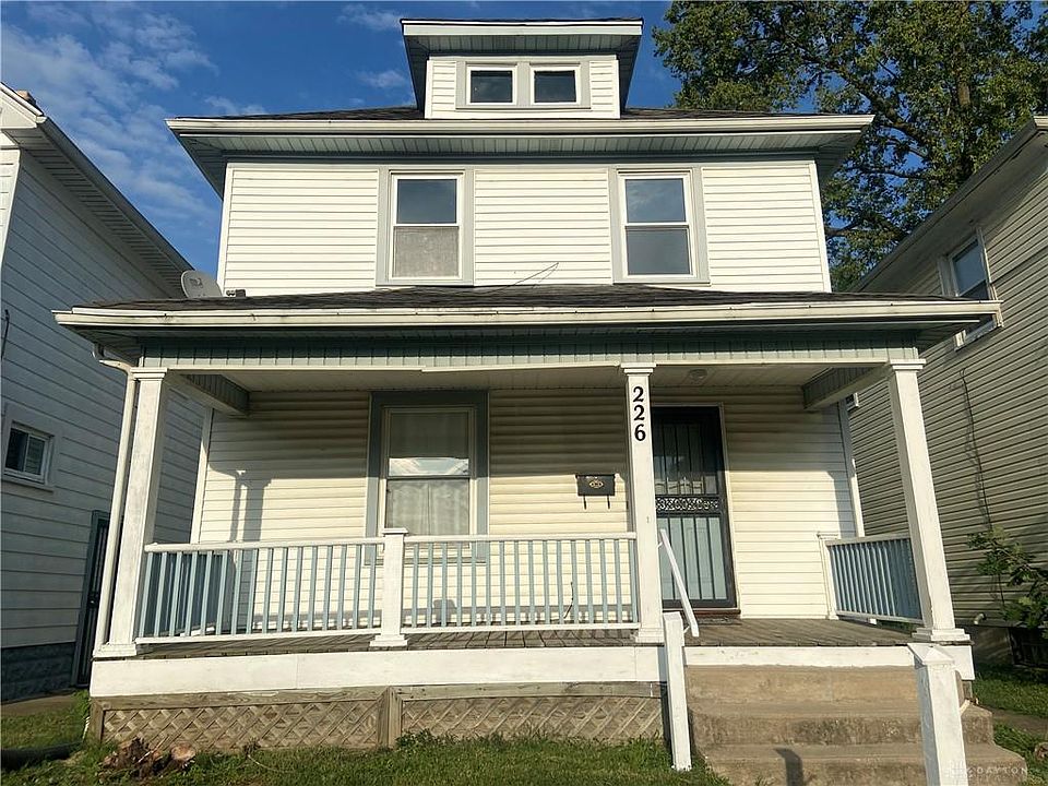 1st image of 226 N Orchard Ave