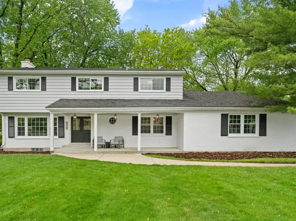 710 Willow Ln, Geneva, IL 60134