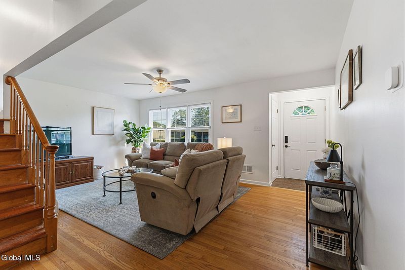 4th image of 1136 Butler Street