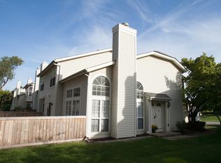 714 Sturnbridge Ln, Schaumburg, IL