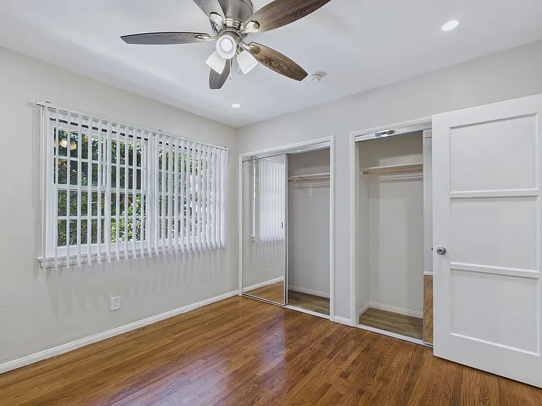 765 Temple Ave — Photo 14
