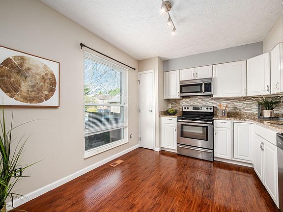5th image of 8366 Cliffthorne Way