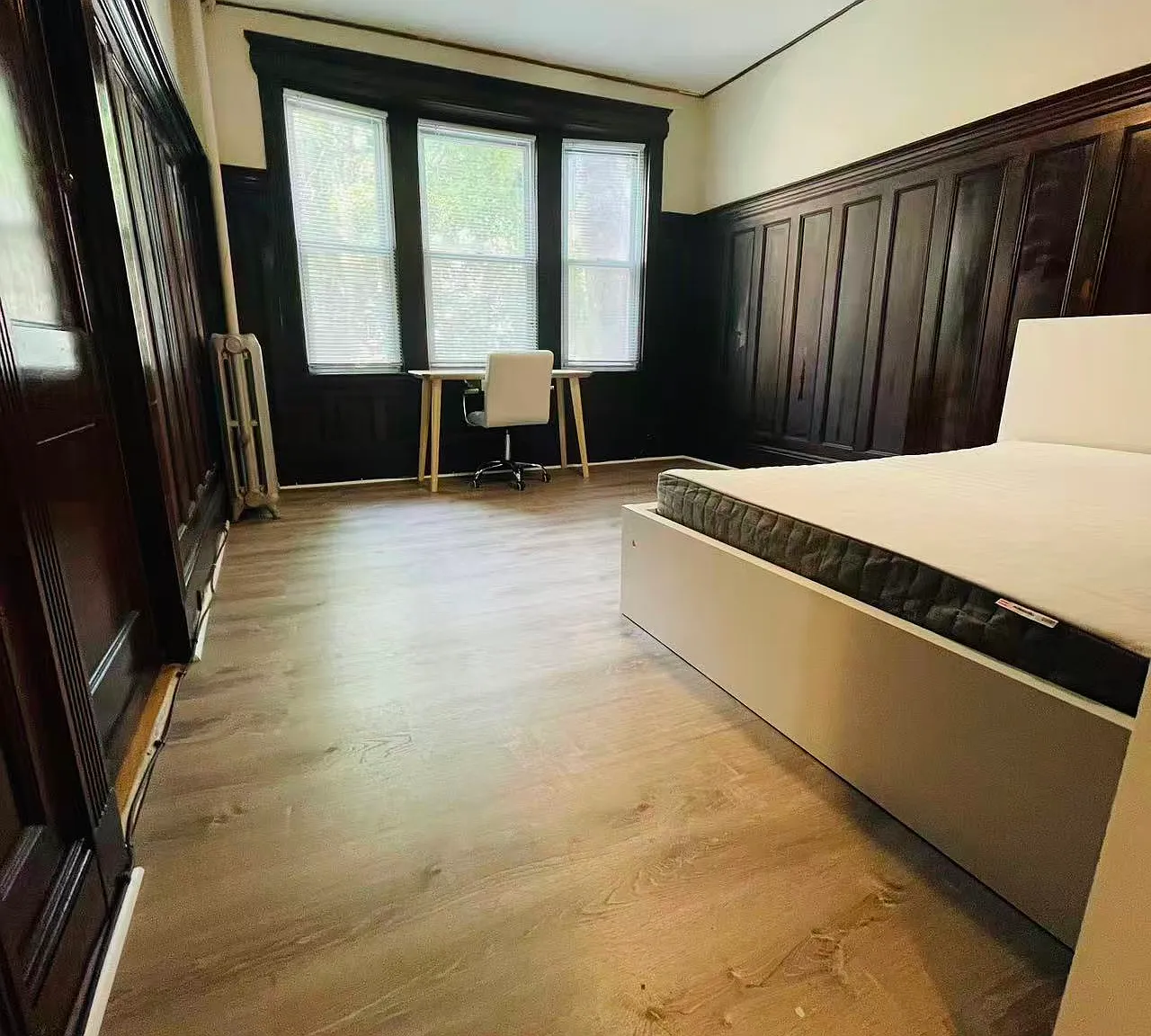 3 bed, 929 sqft, $3,500 — Photo 4