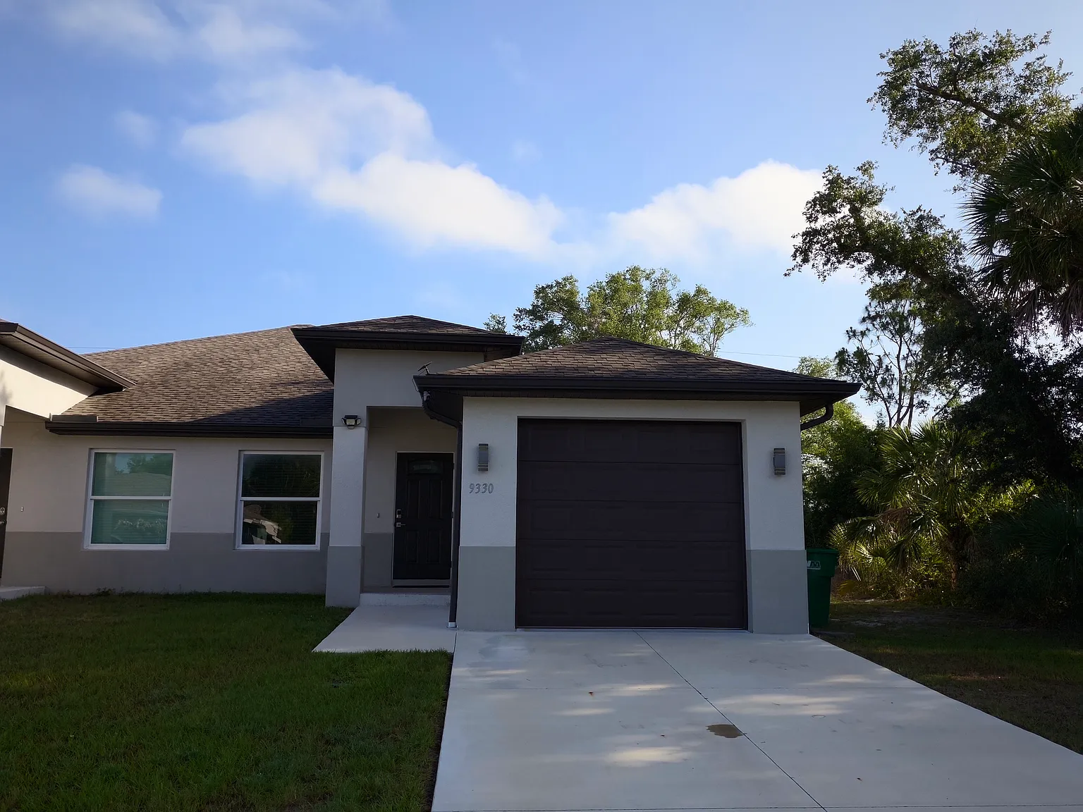 3 bed, 1200 sqft, $1,900 — Photo 2