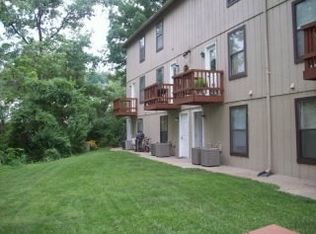 2512 Elmwood Pkwy APT M, Arnold, MO 63010