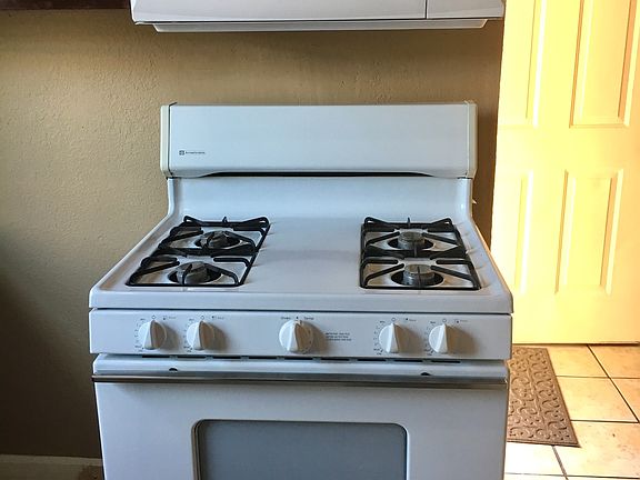 Kitchen Oven and Microwave