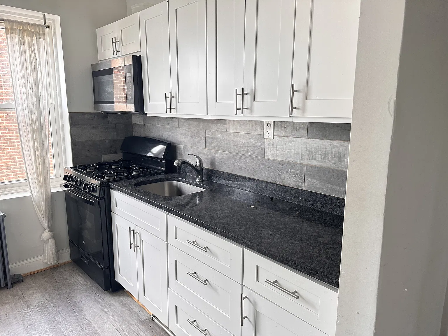 4844 Walnut St — Photo 1