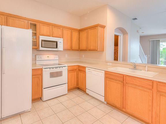 Sparkling clean kitchen!