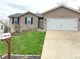 1736 Twelve Oaks Pl, Pevely, MO 63070