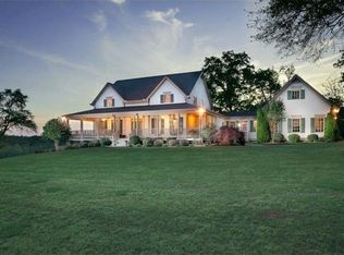 594 Clareburn Trl, Carnesville, GA 30521