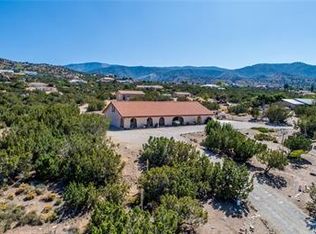 2835 Silver Ridge Dr, Pinon Hills, CA 92372